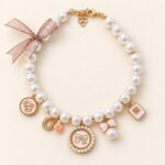 Pink Pearl – Κολιέ Σκύλου με Πέρλες & Charms