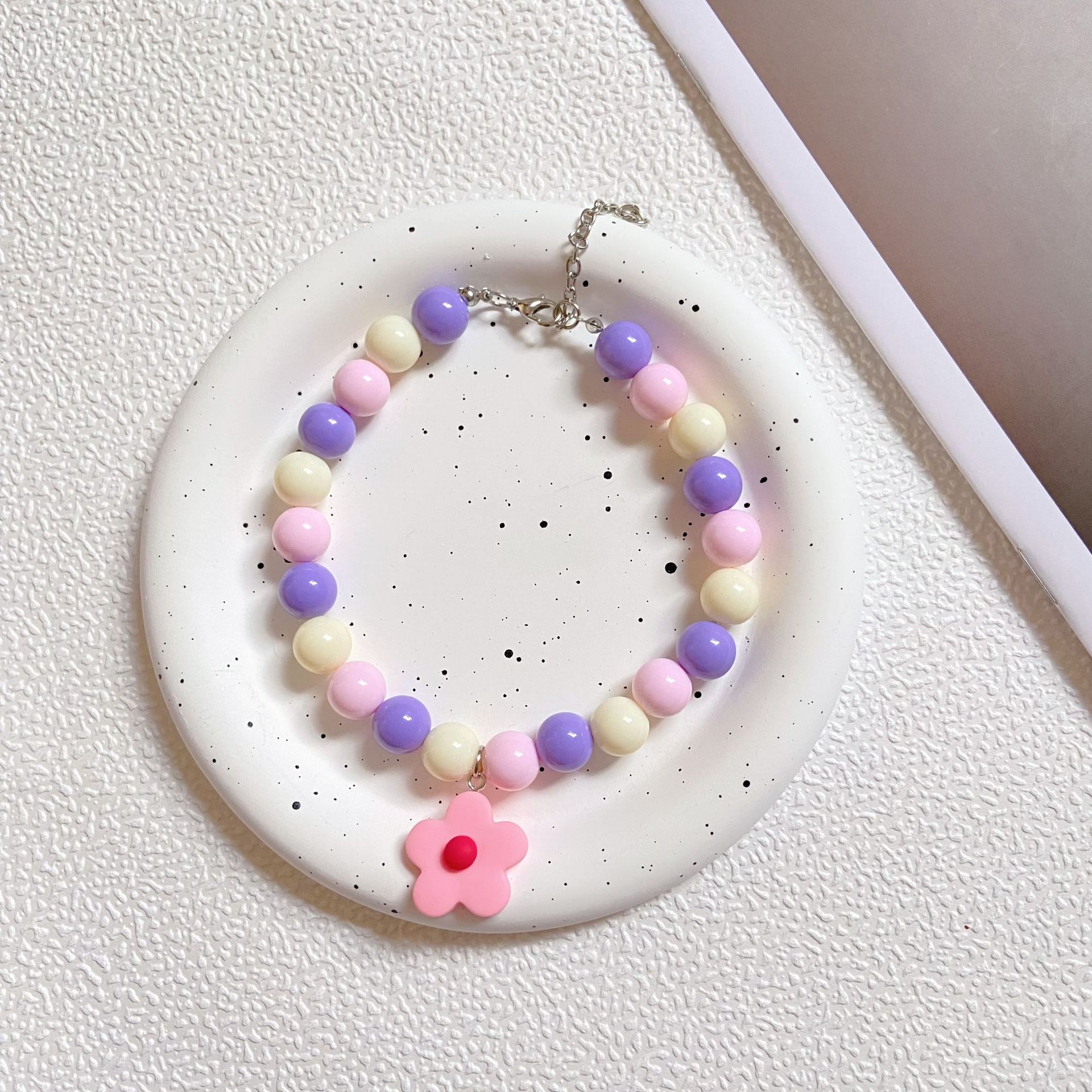 主图_06 Pastel Daisy Collar – Κολιέ με Παστέλ Χάντρες & Λουλουδάκι για Σκύλους - Image 1