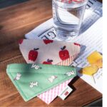 Διπλής Όψης Bandana Σκύλου “Puppy Picnic” 🐶🍓 - Image 3